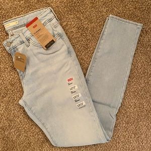Levi’s Women’s 711  Skinny Jeans, Light Indigo
